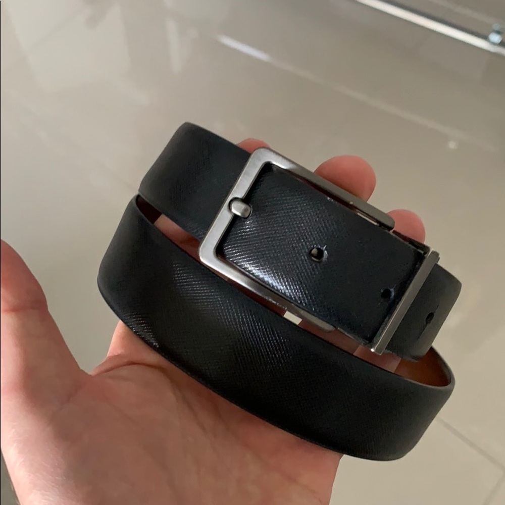 Bloomingdales reversible belt